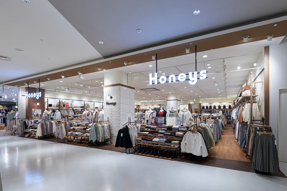 매장 내 전 상품 ５% 할인